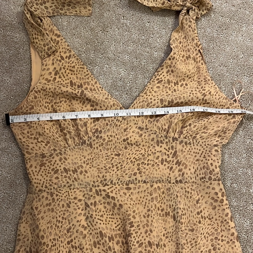 WAYF tiered dress - EUC - size 8 - Picture 6 of 9